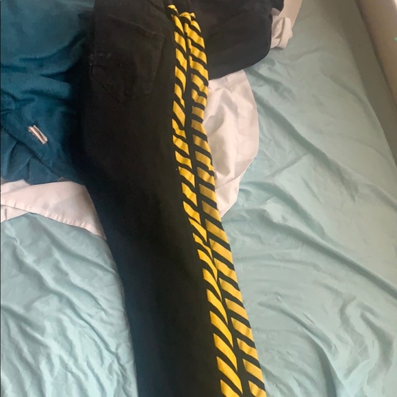 Nice caution sign jeans comfortable - Picture 3 of 5